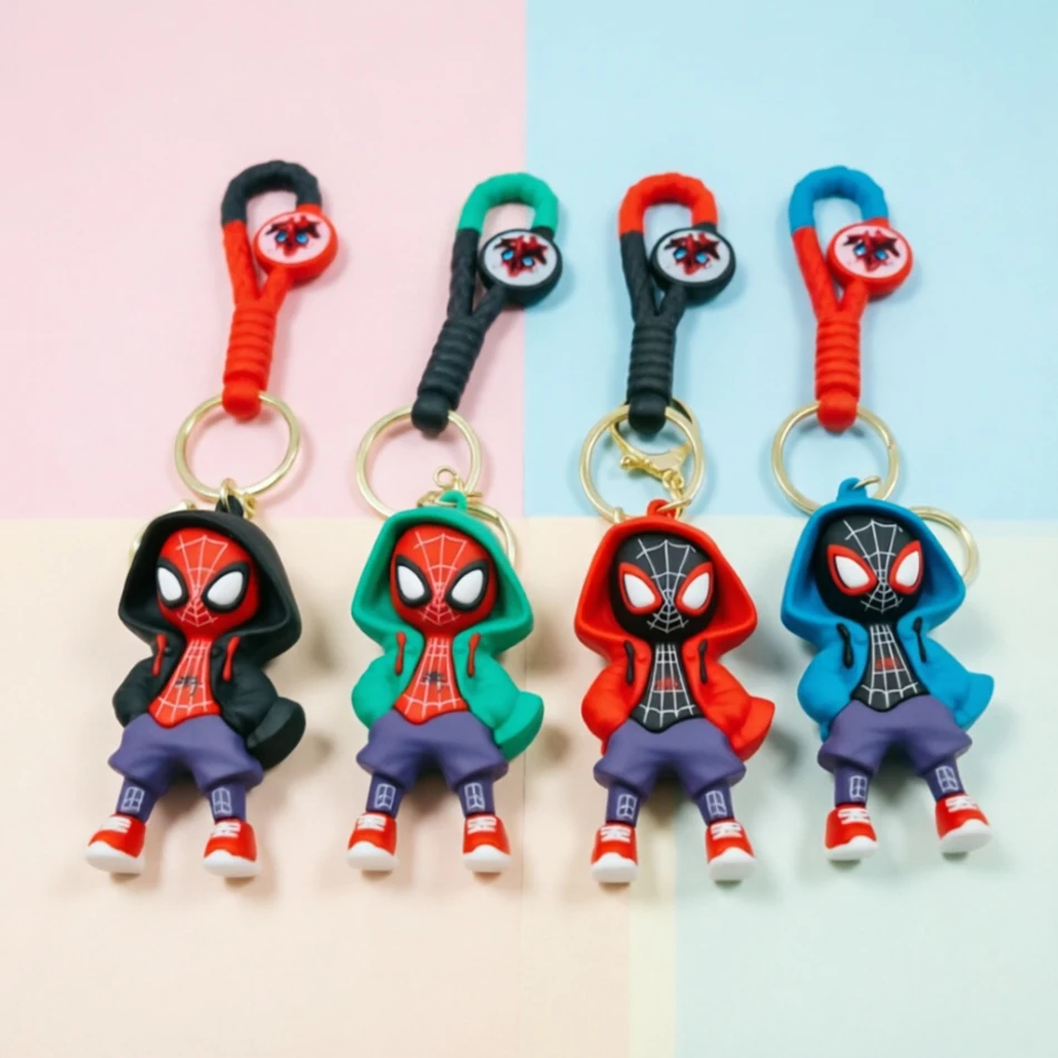 Superhelden-Spiderman-Puppe Silikon-Schlüsselanhänger Marvel Avengers Spider Schlüsselringe für Rucksack-Accessoires Herren Auto-Anhänger Schlüsselhalter