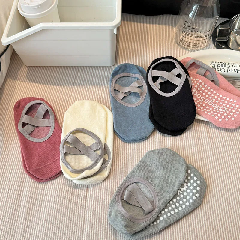 Professional Women Yoga Sock Silicone Anti-slip Ballet Pilates Socks Ballet Dance High Quality Breathable Bandage Yoga Socks view 6