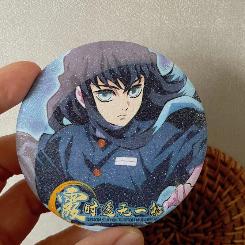 Demônio slayer laser broche tokitou muichiro anime figura de ação figural roupas mochila pino decoração bonito menino presentes natal
