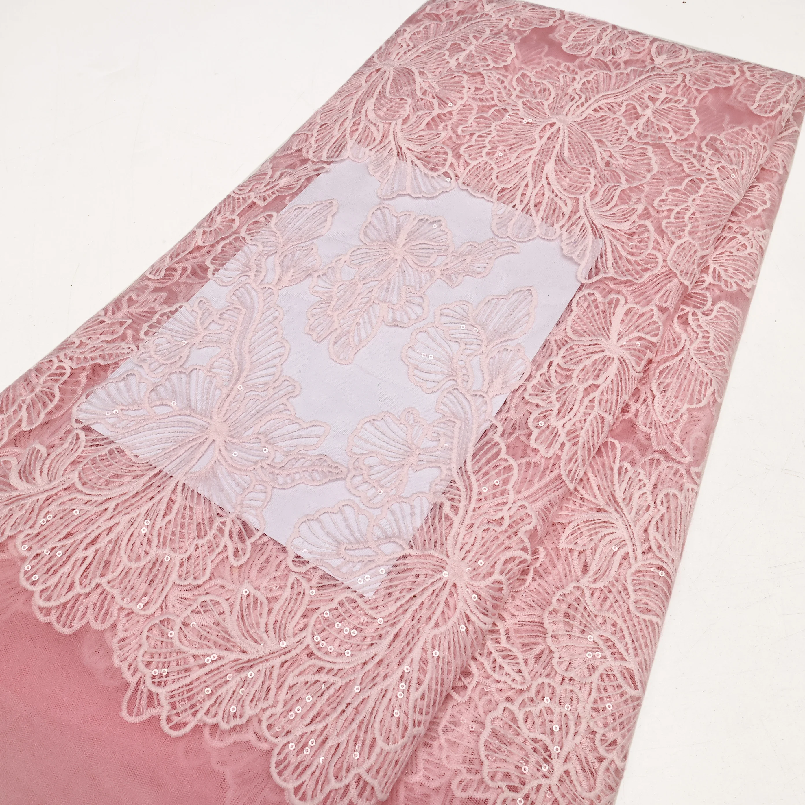 Nigérian plus récent paillettes tissu cordon dentelle tissus femmes africain Soluble dans l'eau dentelle robes de mariée 5 Yards lait soie dentelle tissu