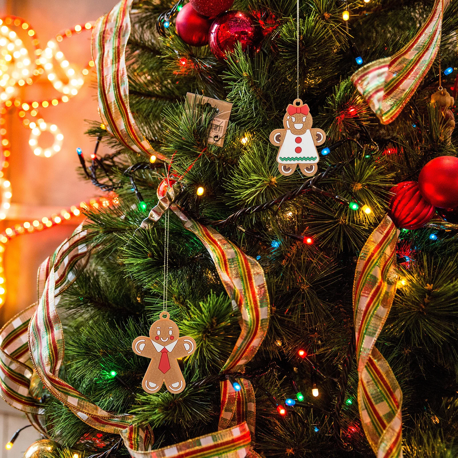 

12Pcs Christmas Gingerbread Man Hanging Decor Tree Ornaments Unique Holiday Pendant Home Decoration Tree Pendant