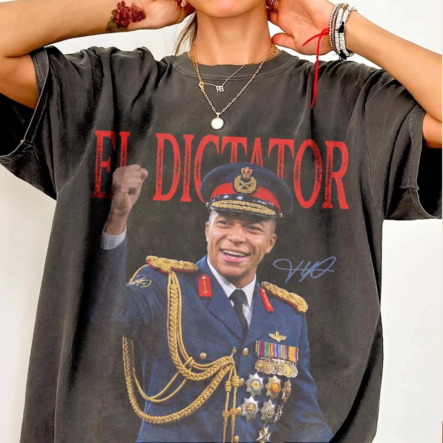 T-shirt Kylian Mbappé EL DICTATOR Meme Graphics 100% Coton Unisexe Style Vintage Créativité Culture Football