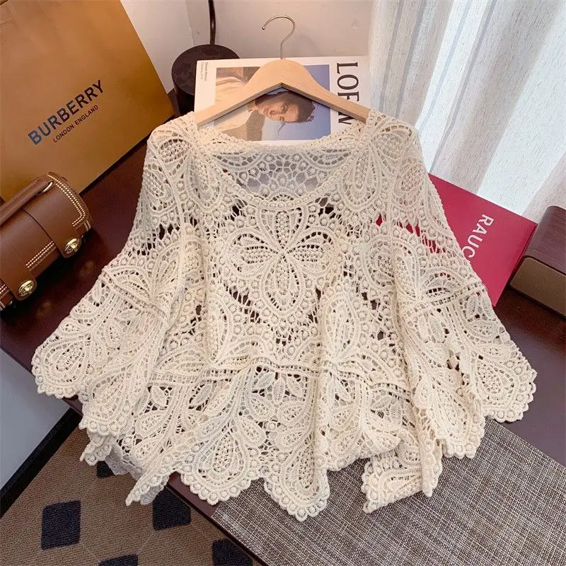 

Women's 2024 Summer New O-Neck Spliced Lace Hollow Out Hook Flower Fashion Solid Color Loose Minimalist Casual 3/4 Sleeve Tops