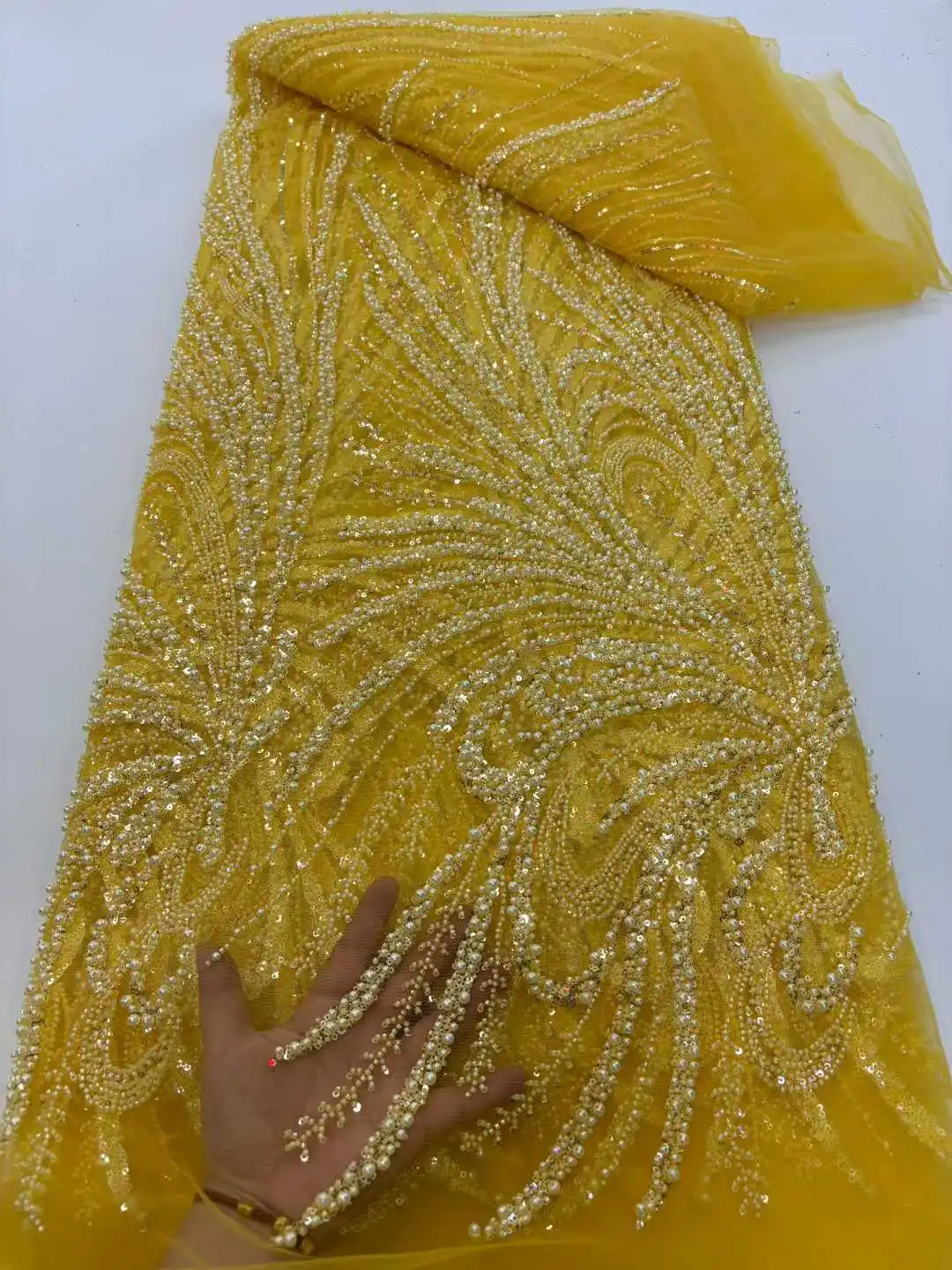 

Gold Latest Africa Embroidered Lace Tulle Net Lace Fabric Beaded 2025 High Quality Luxury Sequins Net Lace Evening Party Dresses