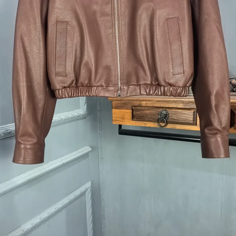 Spring 2026 Women's eepskin Leather Jaet Zipper Stand Collar Motorcycle Sle ort Loose Outerwear Faionable Ladies Coat