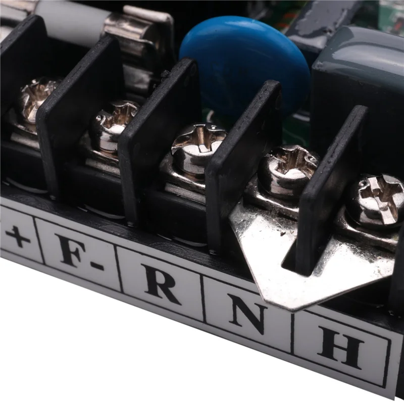 B68C 6X Gavr-8A Generador Avr Módulo regulador de voltaje automático Generador Avr universal Bueno funcionando