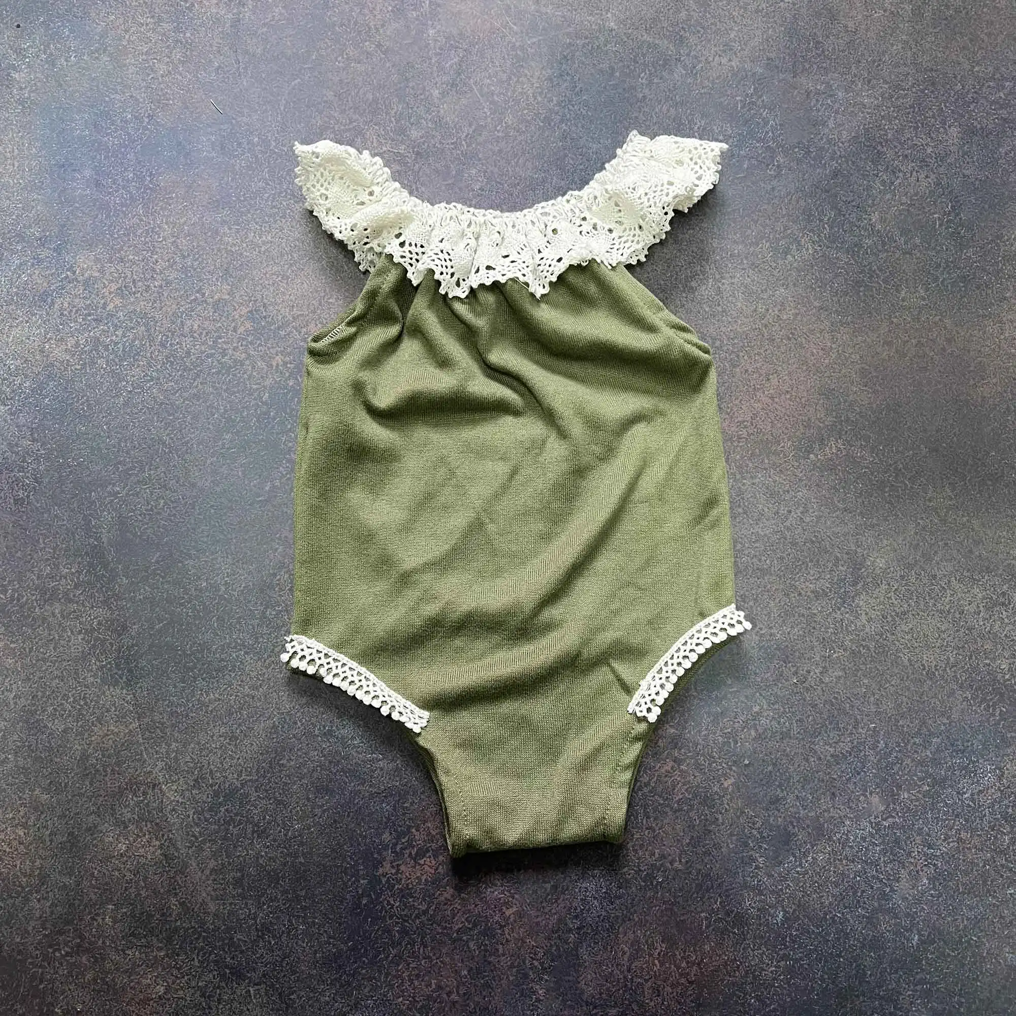 Don&Judy Newborn Lace Trimmed Off-Shoulder One Piece Minimalist Design with Lace Accents Comfortable Fit for Photography Prop