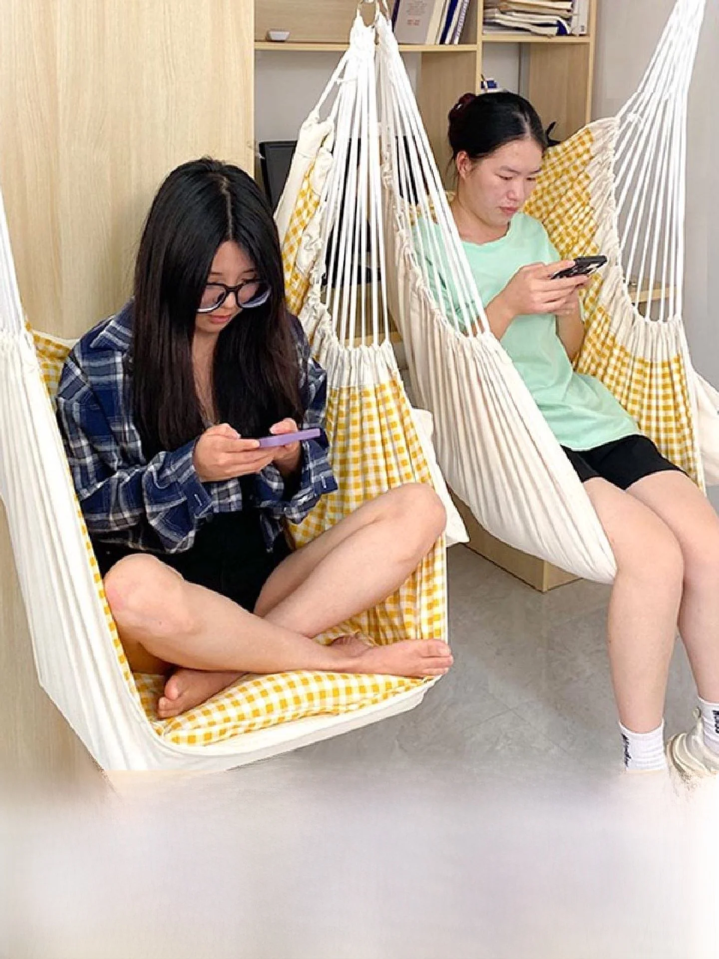 university-student-swing-chair-dormitory-bedding-outdoor-courtyard-balcony-home-swinging-chair-anti-flip-design-nylon-material