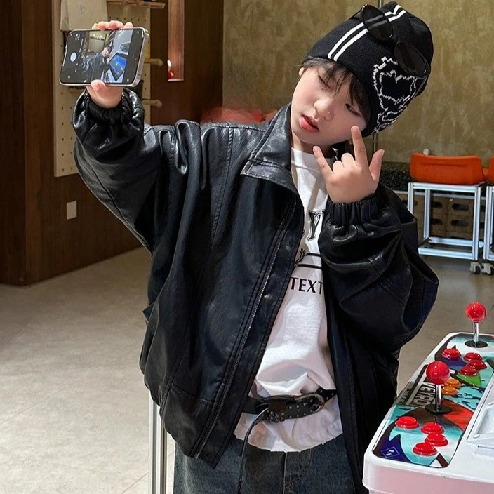 

Куртка из искусственной кожи для мальчиков, осень 2023, новое корейское модное шикарное однотонное детское пальто с рукавами «летучая мышь» для детей от 3 до 14 лет