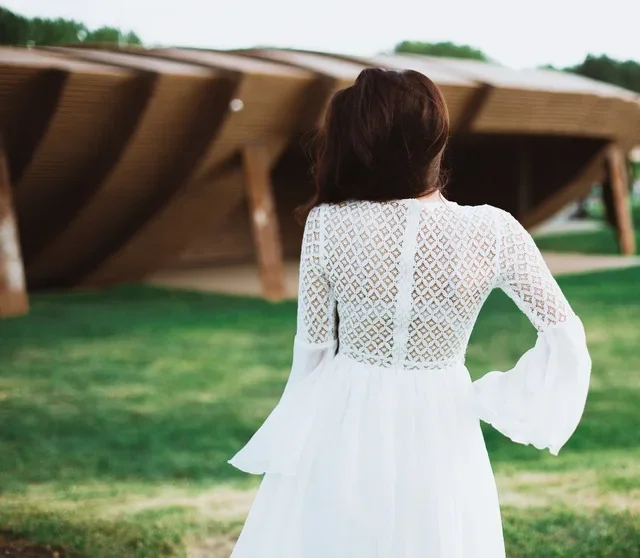 المرأة البوهيمي الدانتيل فستان ماكسي الأبيض جرس كم الخامس الرقبة فلوي شاطئ ثوب زفاف الشيفون الطابق طول فستان صيفي #3