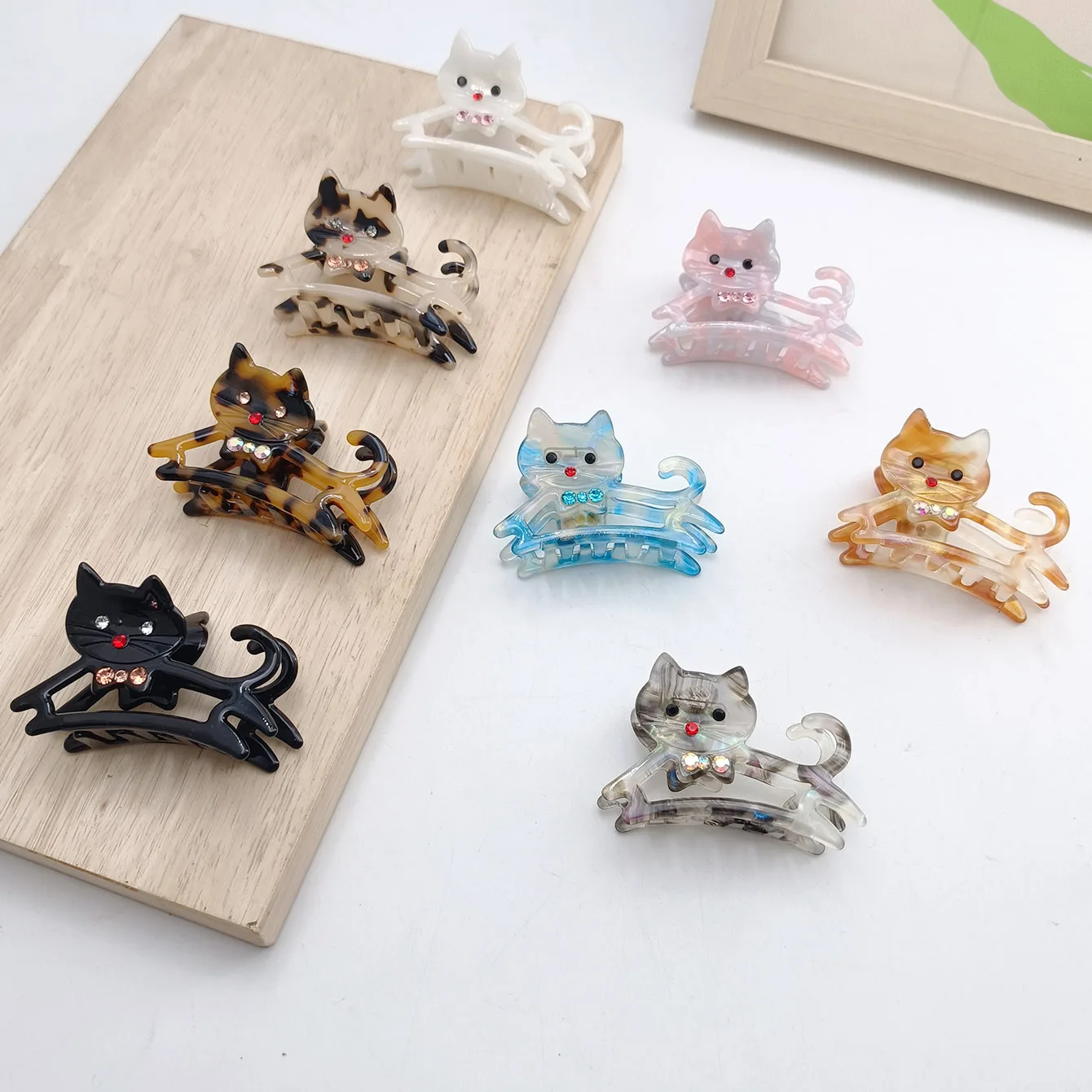 1 Pc Premium Feeling 6cm Acetate Hair Clip Medium Cute Pet Shark Clip with Rhinestones Cat Mouse Scratch Clip