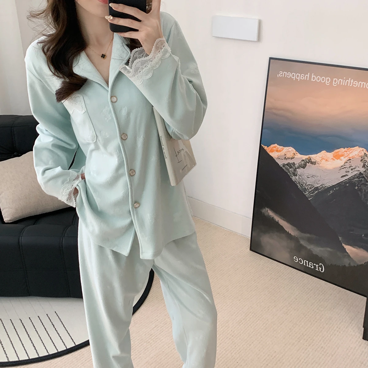 

Night Wear Female Pajama Sets Women Modal Bedtime Relax Pajamas Womens Silky-Smooth Sleepwear V Neck Cap Sleeve Shorts All-Match