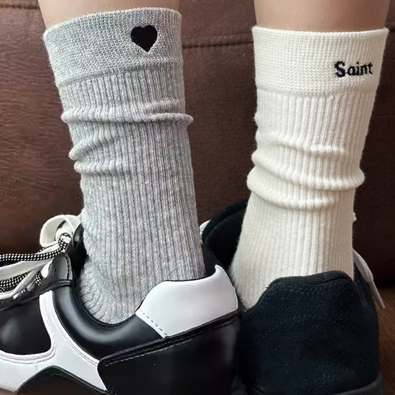 

1/5Pairs Love Socks Women's Middle Socks Spring and Autumn Edition Japanese Cute Cotton 2025 Korean Ins Trendy Sports Long Socks