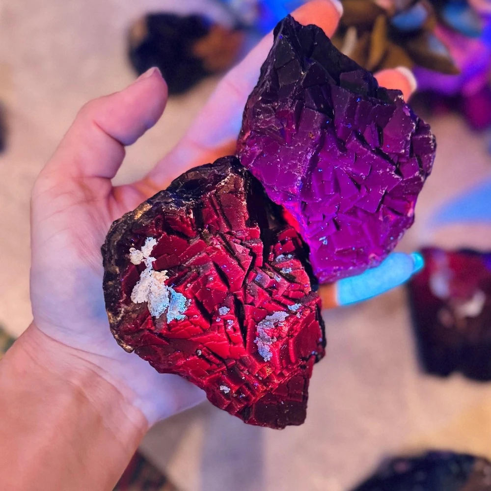 Picture 4: Natural UV Reactive Black Rose Fluorite Bohemian Home Office Decor Gift for Christmas Thanksgiving Valentine'S Day Holiday