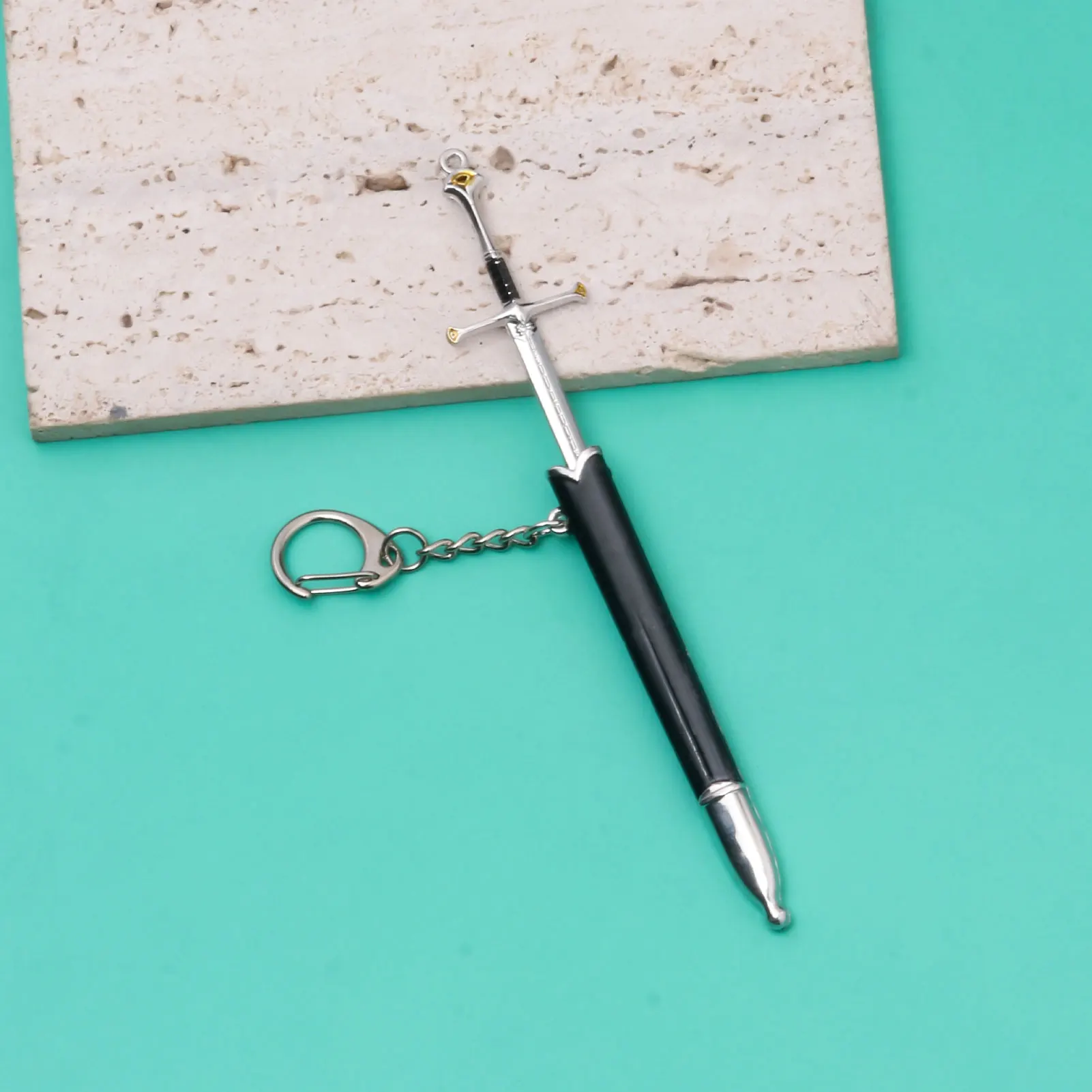 12CM Metal Glamdring Aragorn Narthil Sword Elves Anduril Middle Earth Weapon Katana Samurai Sword Keychain Ornaments Gifts Toys