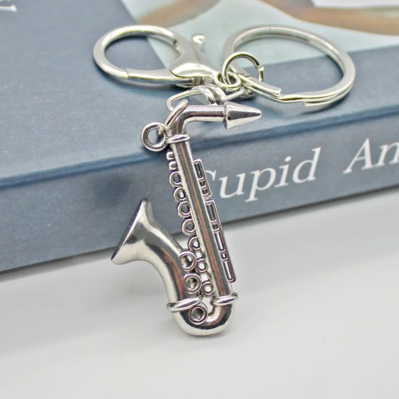 keychain saxophone Pendant Keychains for Men Women Jewelry Alloy Car Keyring Anniversary Gifts