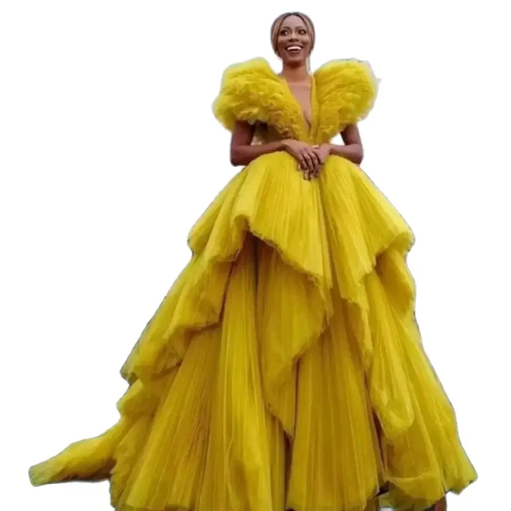 Vestido De tul amarillo De quinceañera para mujer, vestido largo con volantes Extra hinchados y cuello De pico para Sesión De fotos, vestido De noche De Fiesta, novedad