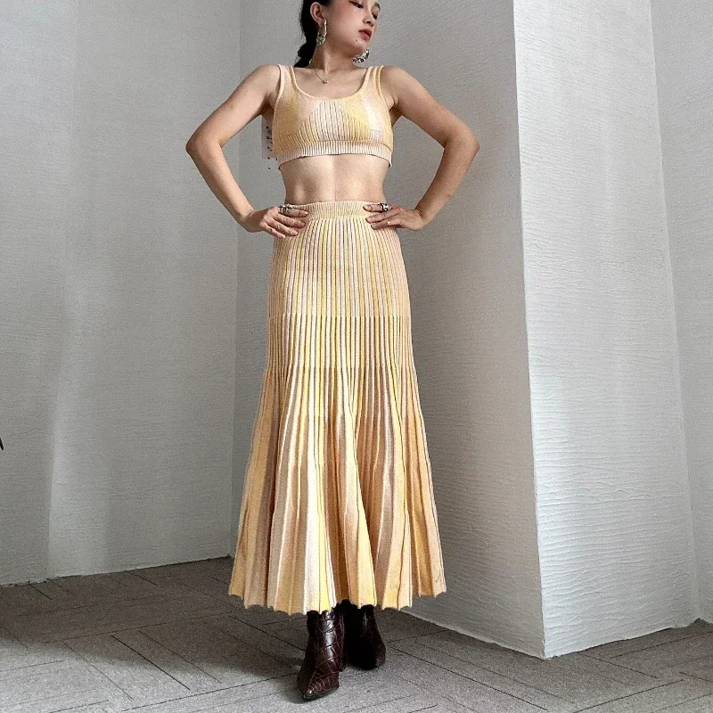 

2024 Women Summer Yellow Cotton Sleeveless Knit Decomposable Vest and Pleated Mermaide Skirt and Top Set