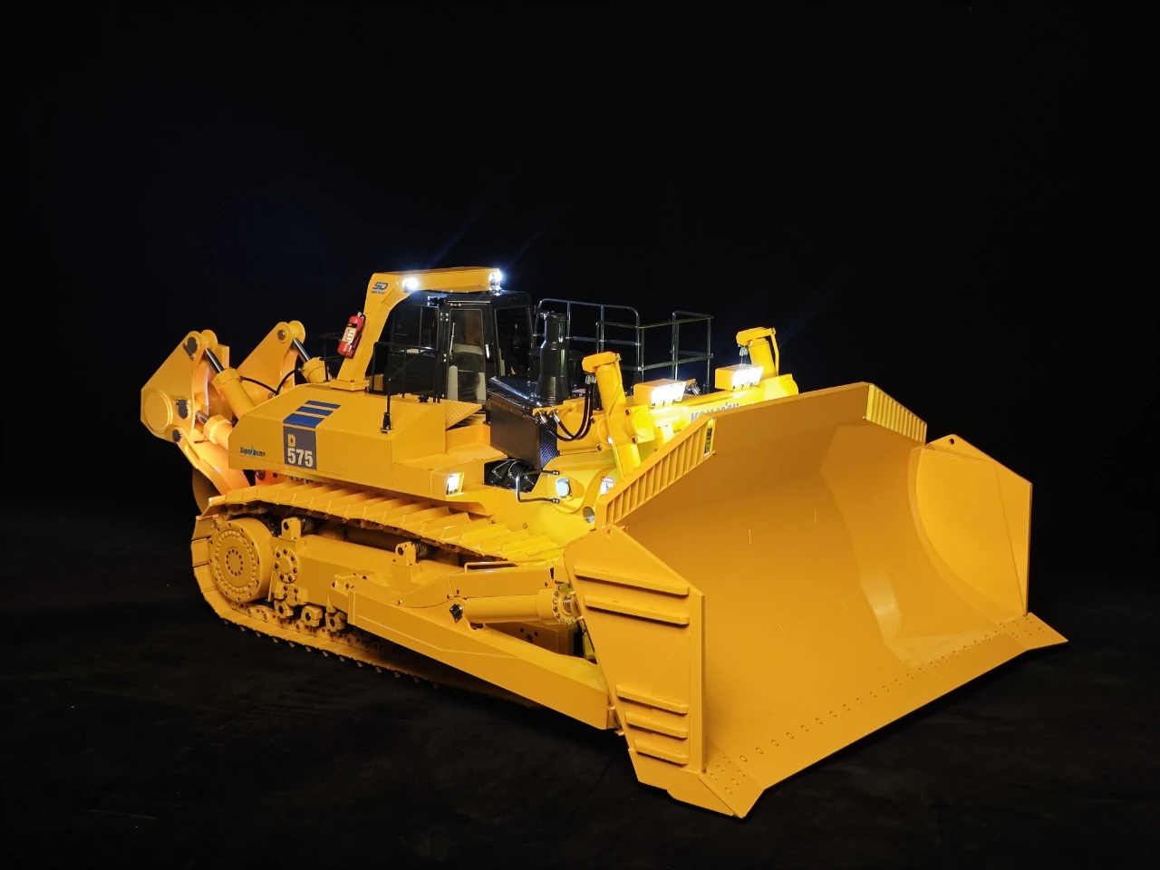 1/14 Scale JDM 575 RC Bullzoder Heavy Duty Dozer Metal Machine PL18 LITE Remote Control Construction Vehicle Light Sound Model