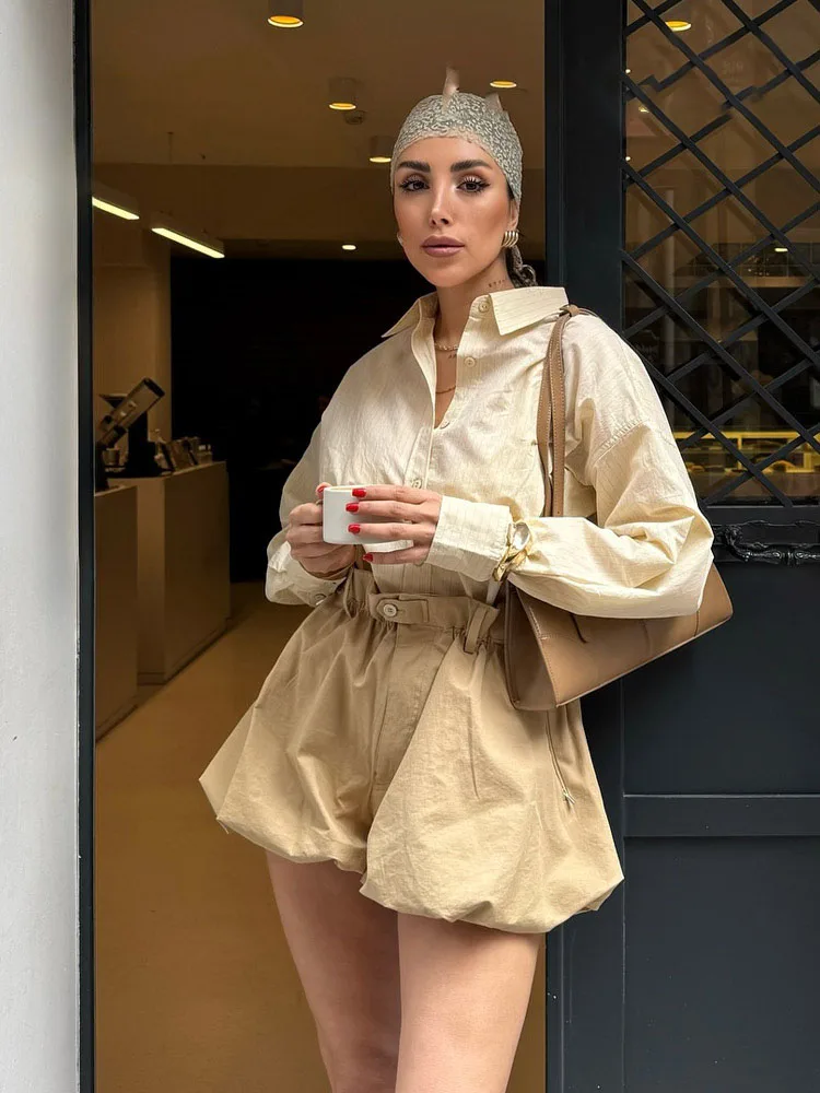 

HH женские модные шорты с воздушными шарами, облегающие шорты с эластичной резинкой на талии, весенние пуговицы, карманы на молнии, складные украшения, модные мини-шорты