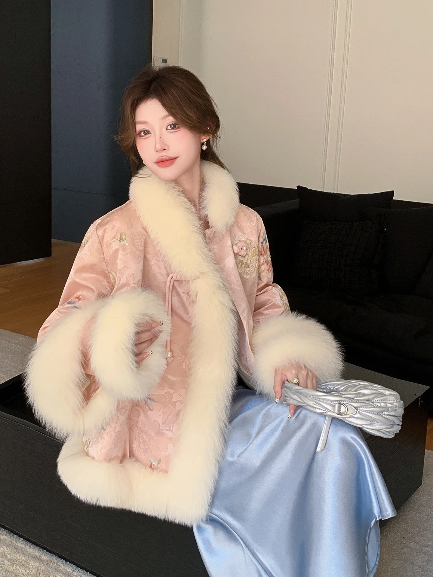 

Ele Pink Cotton Jaet Women's Faion Embroidered New Year's Clothing Chinese Sle High-End Feelings Long Sve Coat