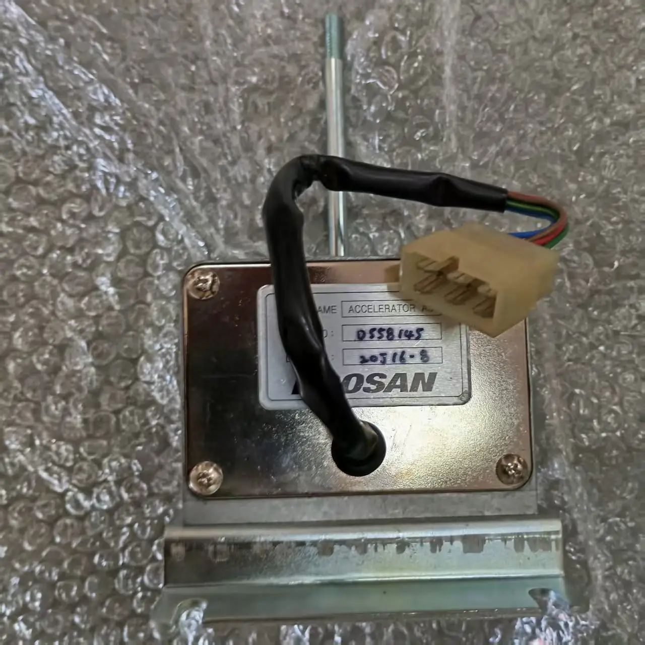 

Develon I Bob Original Manufacturer Genuine Accelerator Assy D558145 Forklift Spare Parts