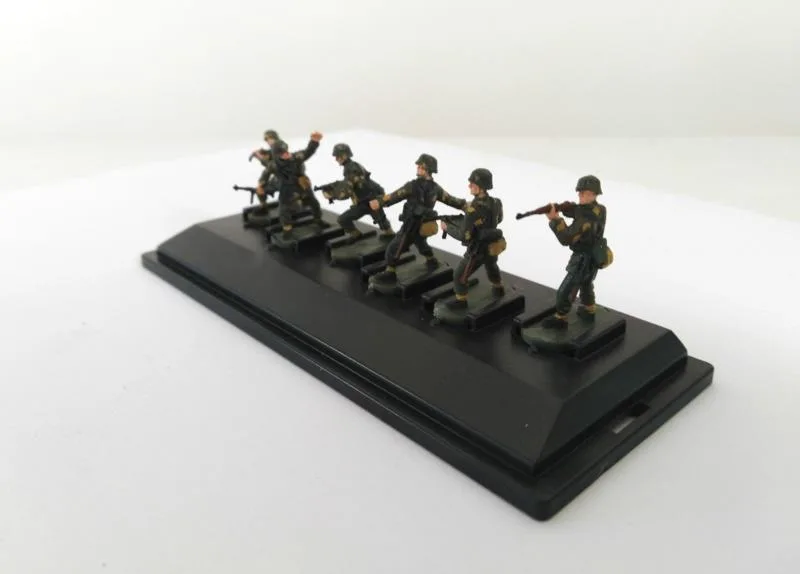 

New Arrival Special Price 1/72 Die-cast PVC German Soldier Combination Tank Sand Table Scene Model Furniture Display Collection