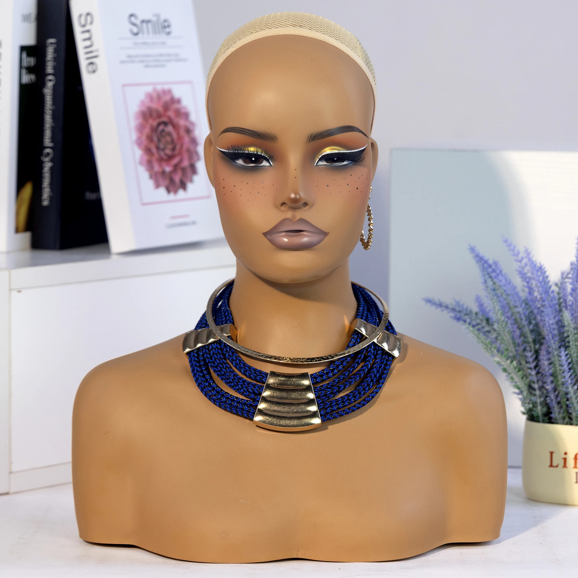 

1PC USA Warehouse Free Shipping Classic Mannequin Head Multi-use Display Prop for Wearing Wigs Earrings Necklaces Hats Beauty Shop Showcase