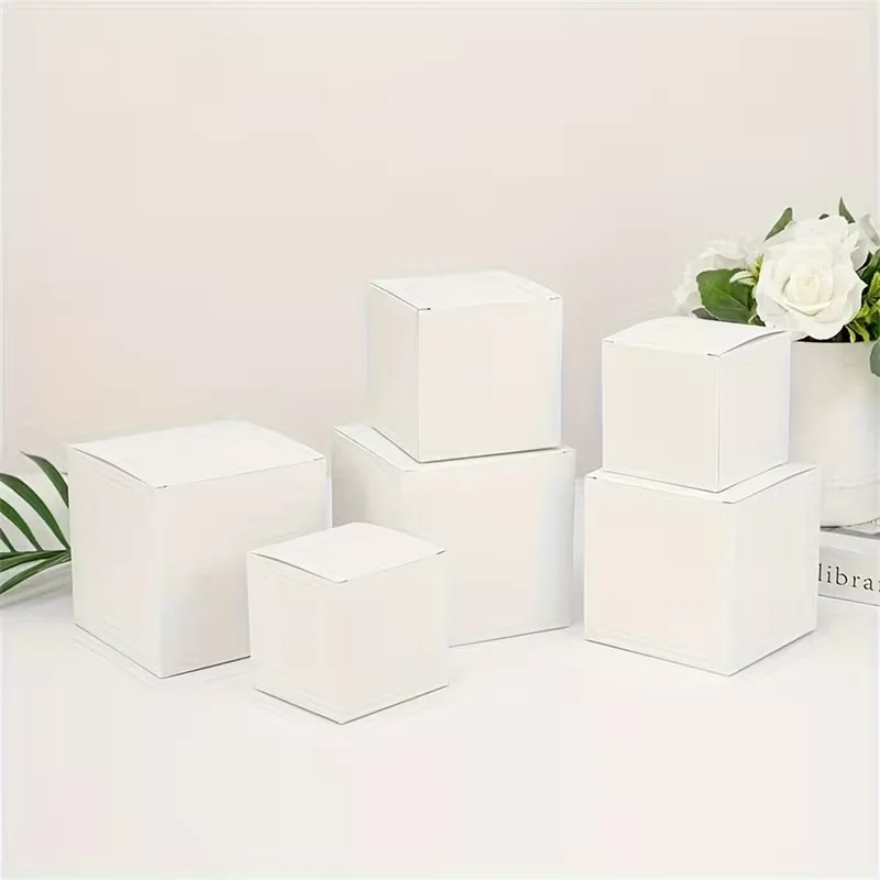 Boîtes cadeaux carrées en kraft multi-tailles 8/18 pièces, boîtes d'emballage en carton pliables vierges noir blanc or marron 8 9 10 12 cm pour H
