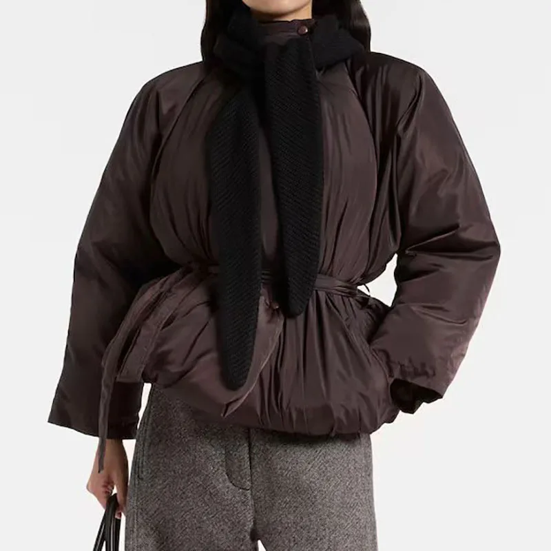 Veste d'hiver tricotée à capuche avec cordon de serrage, doudoune chaude et amincissante à la mode, veste ample pour femmes, nouvelle collection 2025
