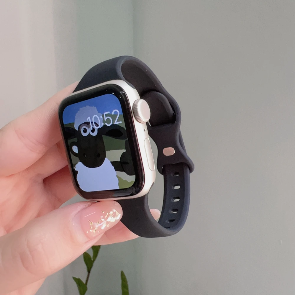 Тонкий силиконовый ремешок для Apple Watch Correa Women Slim 38 мм 40 мм 41 мм 42 мм 44 мм 45 мм 49 мм, спортивный ремешок из мягкой резины для iWatch