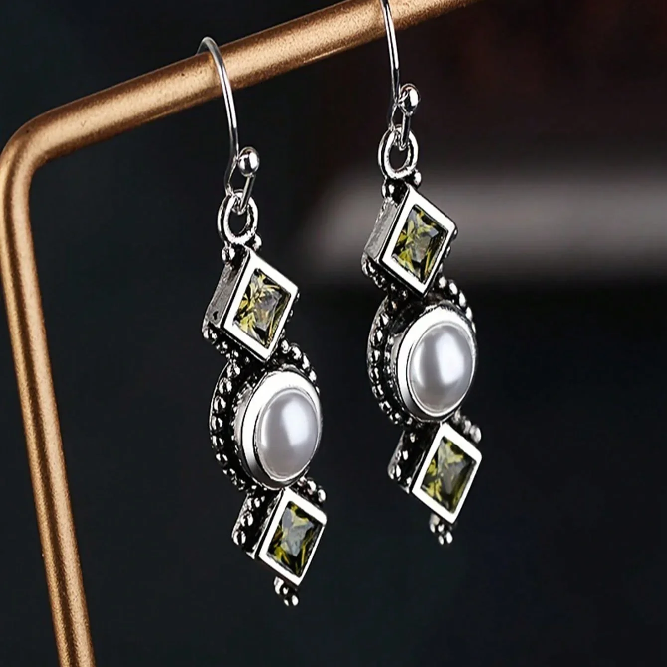 1 Pair Vintage Irregular Geometric Drop  Inlaid Faux Pearls & Synthetic Gemstones Boho Style Hook Earrings  for Women Korean