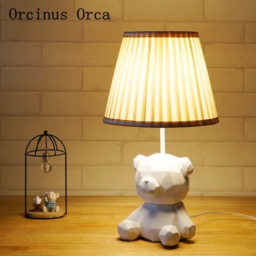 

Nordic Modern Simple Geometry Bear Table Lamp Boys and Girls Bedroom Children's Room Lamp Cartoon Creative LED Animal Table Lamp