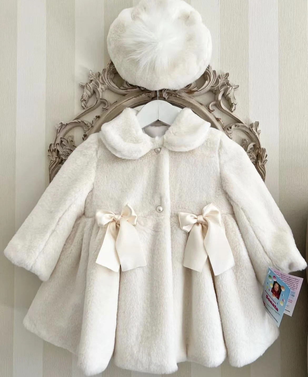 

Зимнее белое меховое пальто для маленьких девочек от 1 до 12 лет со шляпой для повседневного праздника и Рождества C230