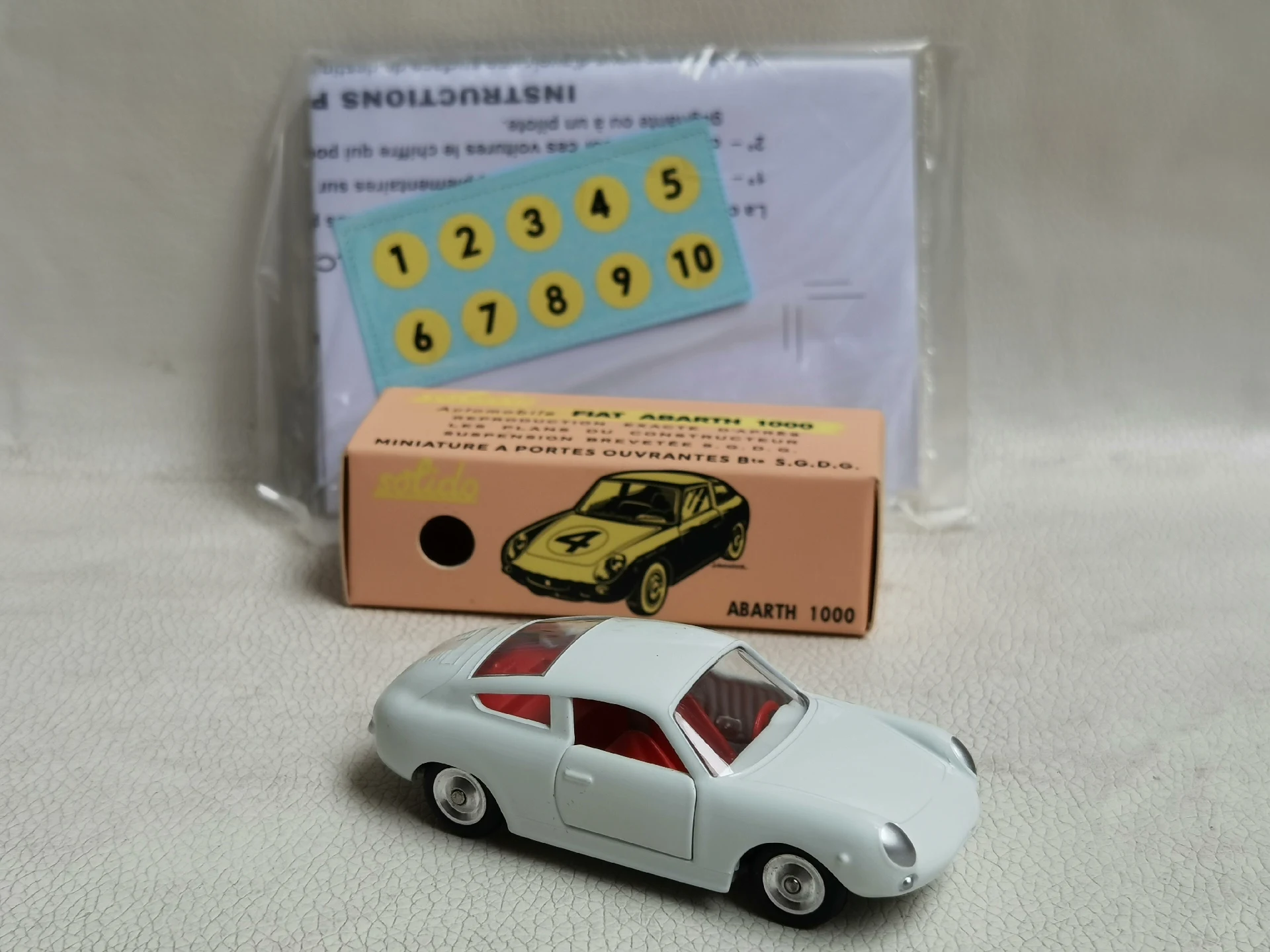 No Water Sticker Diecast SOLIDO 1/43 Scale FIAT ABARTH 1000 Alloy Car Model