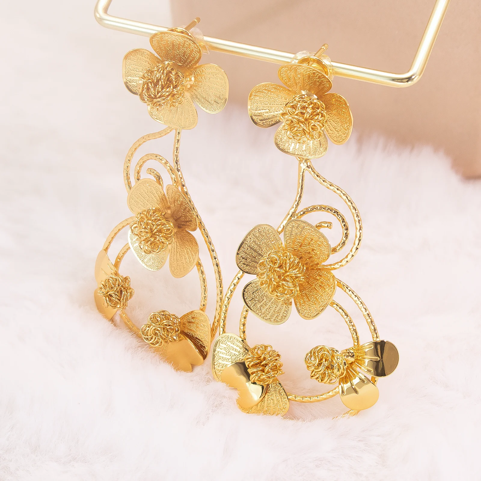 

YTJX 18K Gold Color Flower Earrings For Women Design Geometric Hollow-out Big Earrings Party Jewelry 2025 New Christmas Gifts