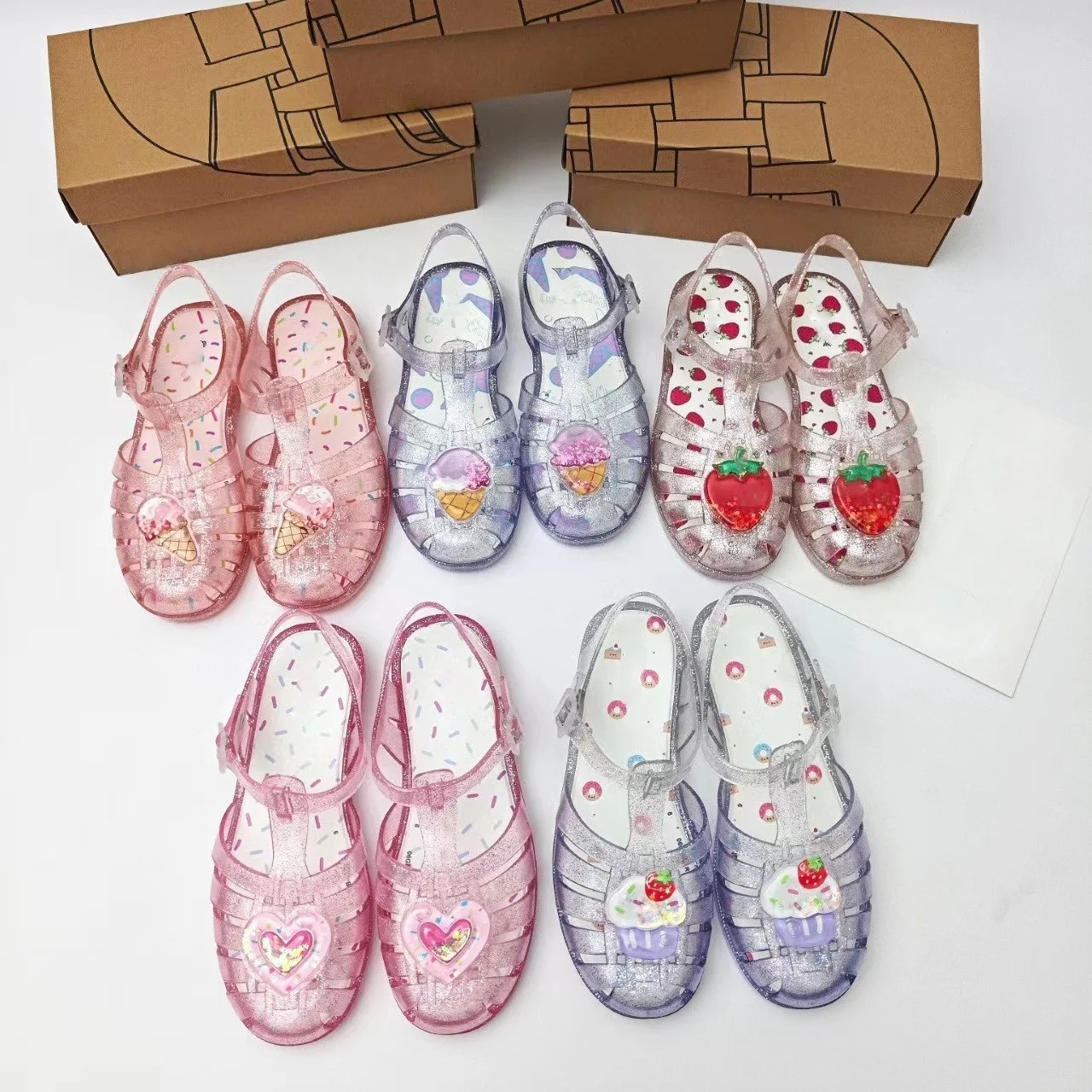 

Брендовые женские летние сандалии в стиле ретро, классические римские сандалии из ПВХ с круглой головкой, женские милые пляжные туфли с фруктами SM324