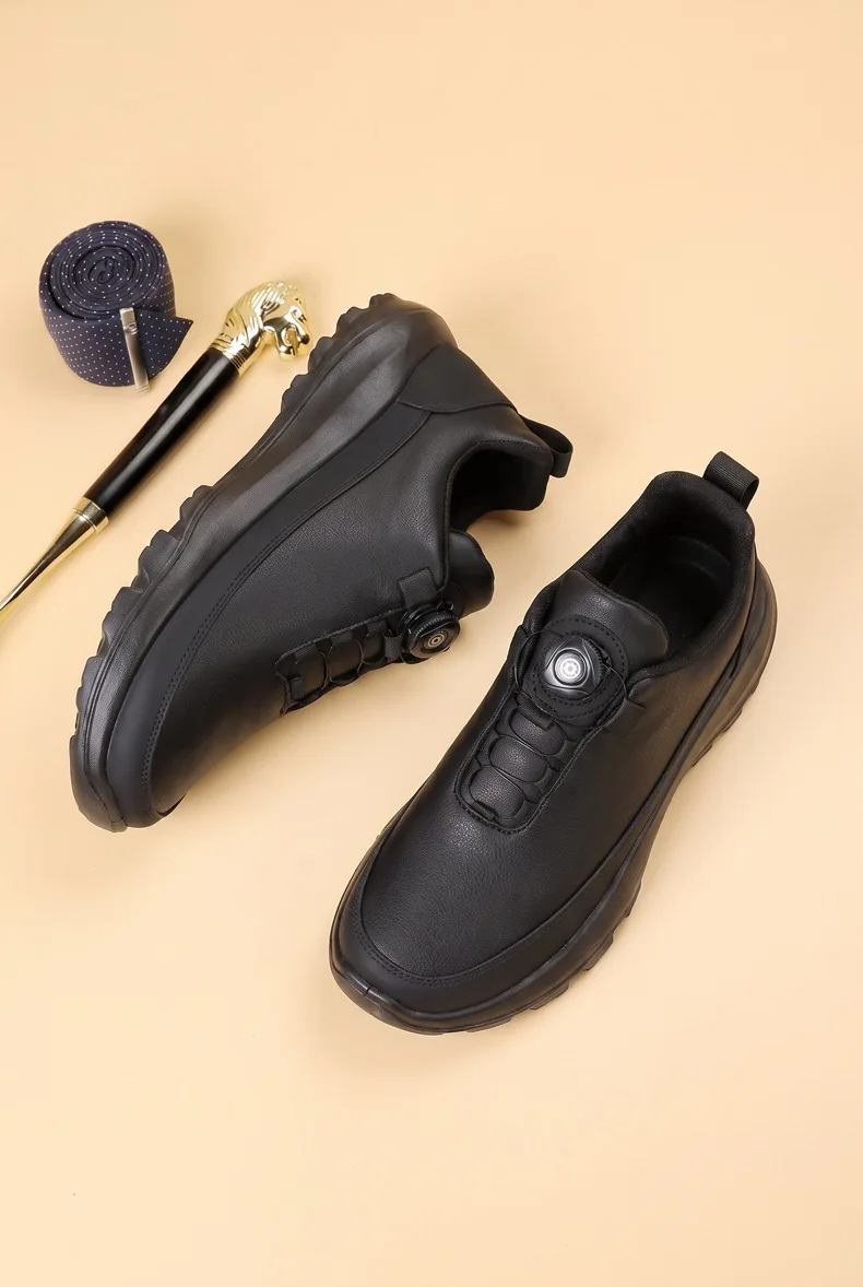 Herren-Freizeitschuhe mit Drehverschluss, Obermaterial aus Kunstleder, dicke, rutschfeste Sohle, wasserdicht, leicht, ideal für den täglichen Gebrauch und zum Spazierengehen im Freien. – Detail 14