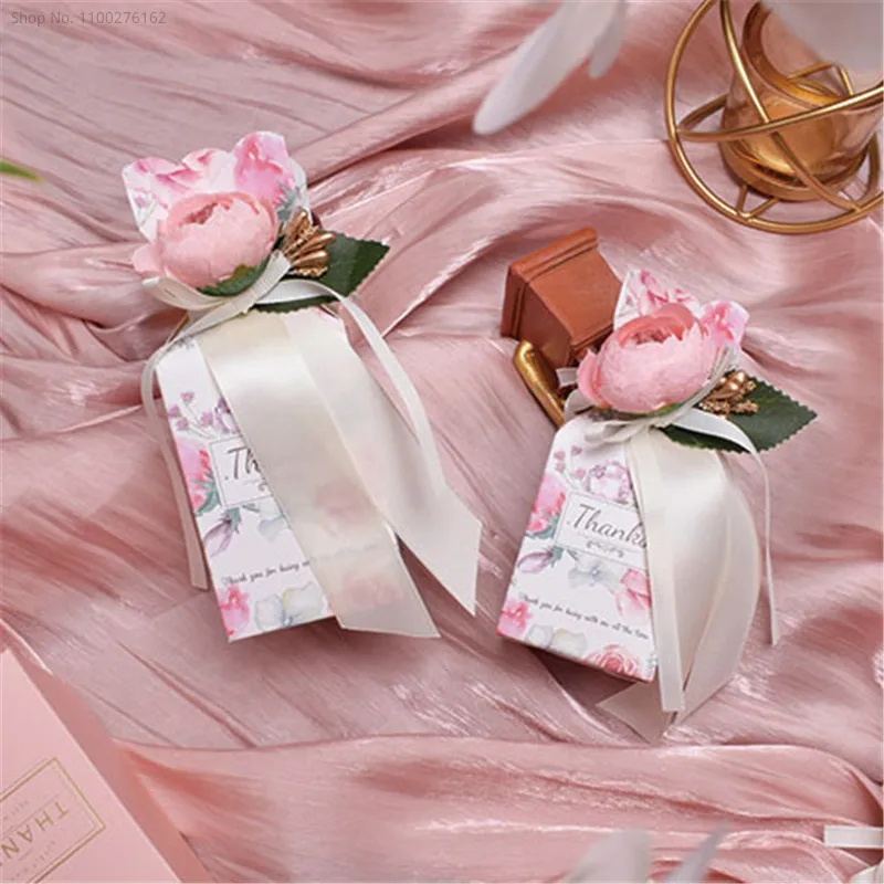 20/30/50pcs Dragee Box with Pink Flower Ribbon Floral Printed Cardboard Gift Box Wedding Favors Pack of Chocolate Wholesale