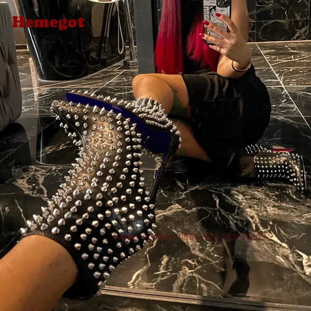 

Full-Studded Stiletto Heels Women's Booty Black Rivet Pointy Ankle Boots Winter Metallic Sexy Runway Shoes 2026 Leather Luxury