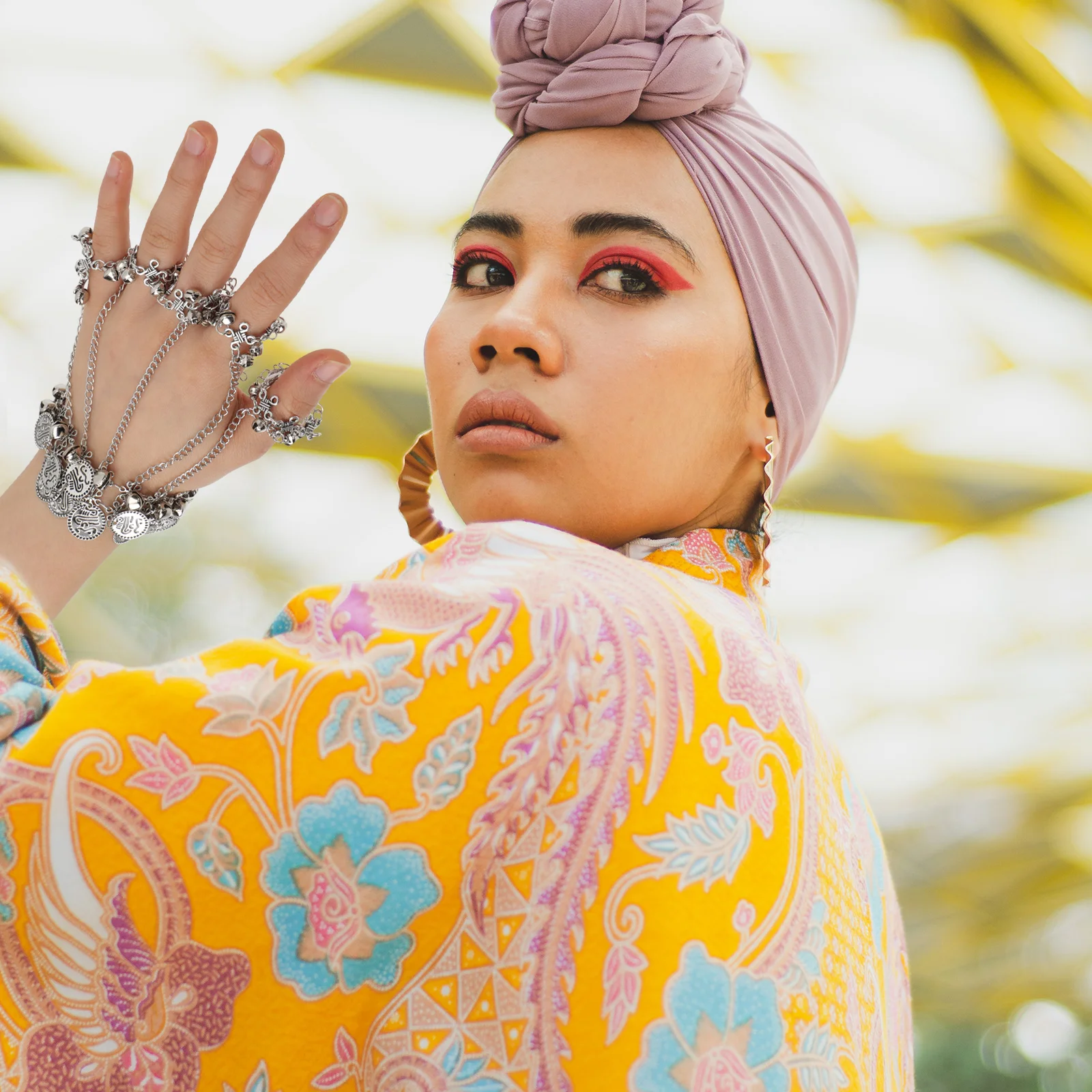 

Stylish Bell Bracelet Ring Bracelet Creative Dance Jewelry Party Hand Chain Decorative Bangle Belly Dance Accessory