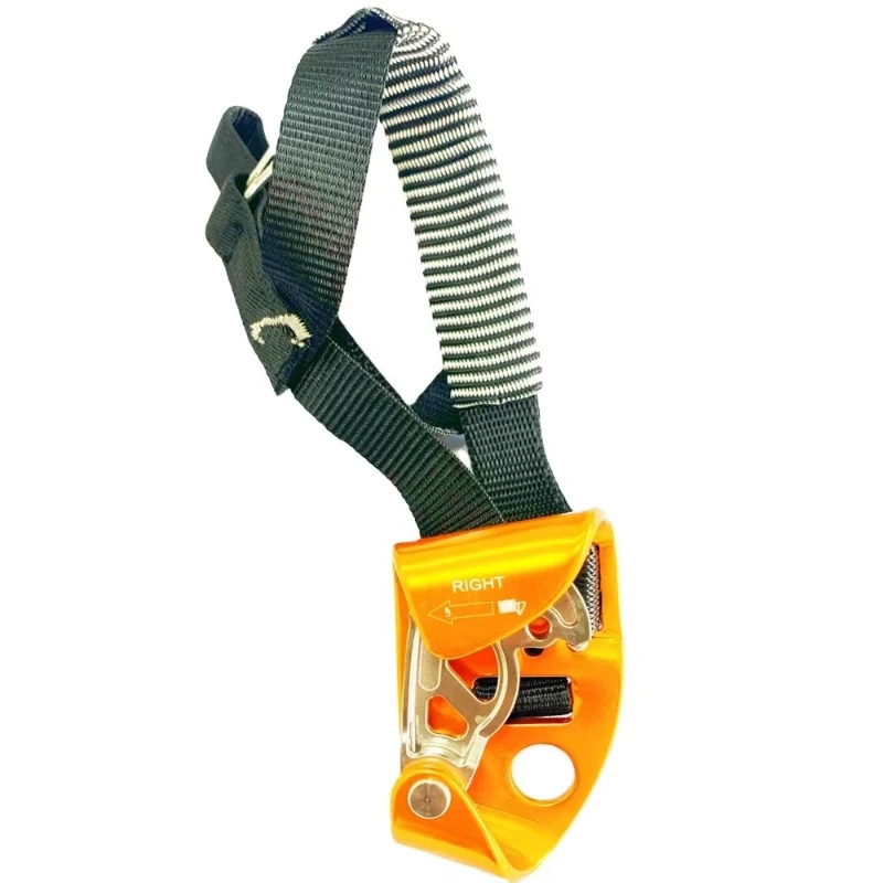 

Rope climbing climbing tree tree tree pulling leather equipment right and left