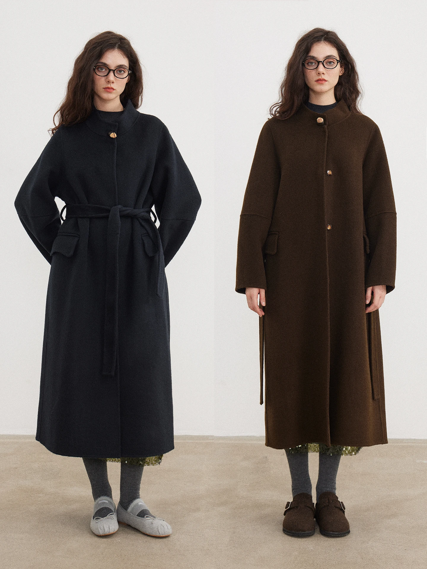 

Женское двустороннее шерстяное пальто Ele: новая осенне-зимняя модель свободного кроя с поясом, средней длины, с воротником-стойкой и рукавами-фонариками