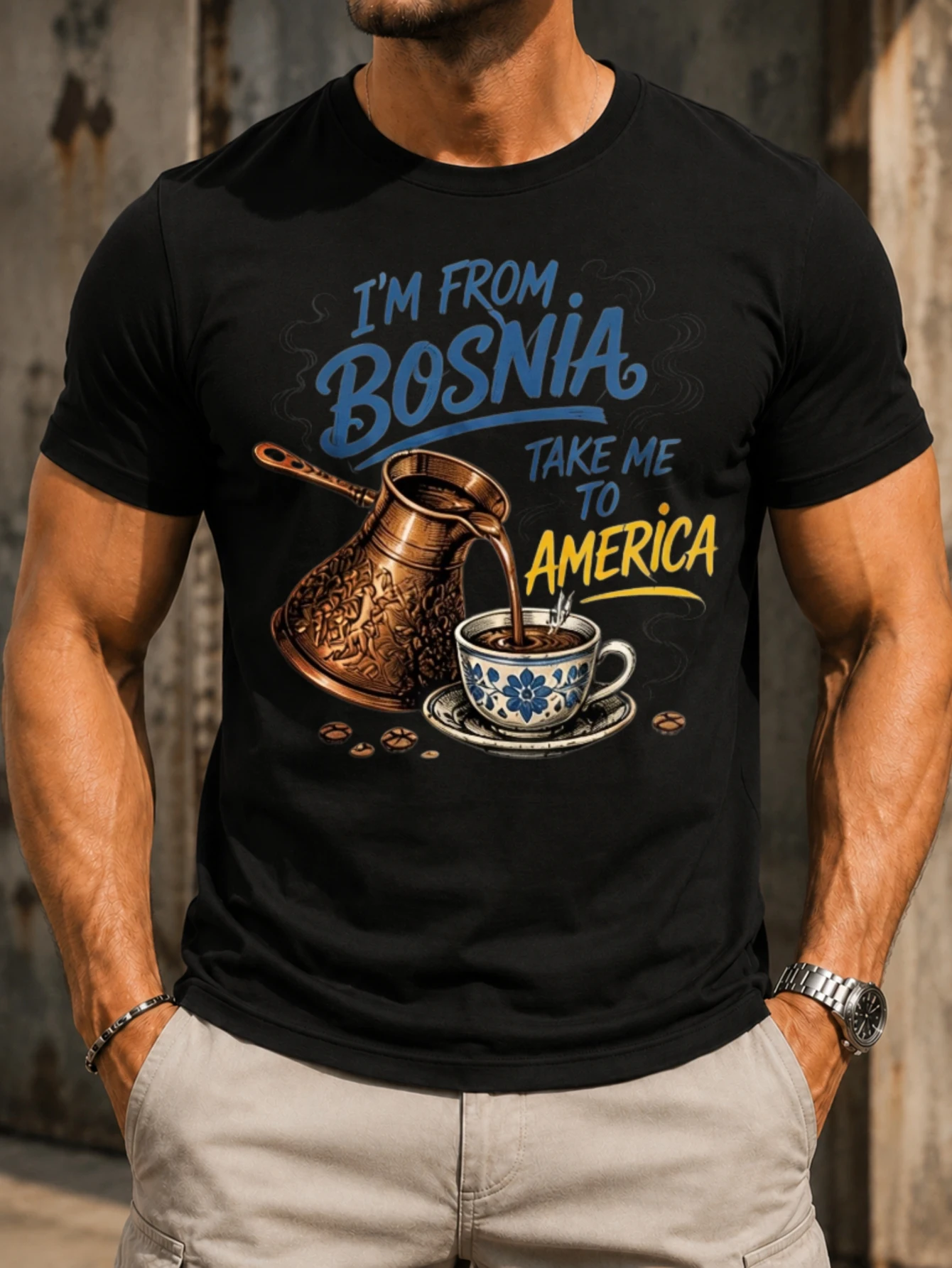 Camiseta unisex con estampado de cafetera bosniana y taza para verter café, con letras azules y amarillas, con la frase 'm From Bosnia Take Me To America'.