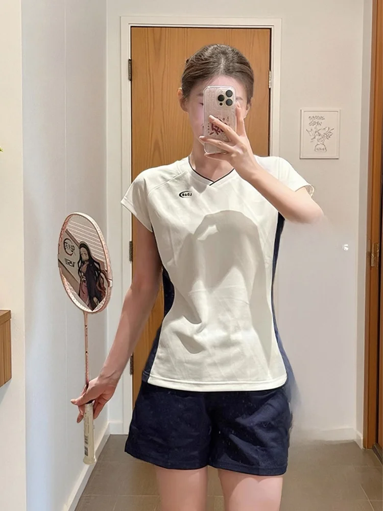 

Lindian Women's Badminton Uniform Set Quick Dry Sportswear Short Sleeve Tournament Top Shorts V-neck T-shirt Summer Fashion