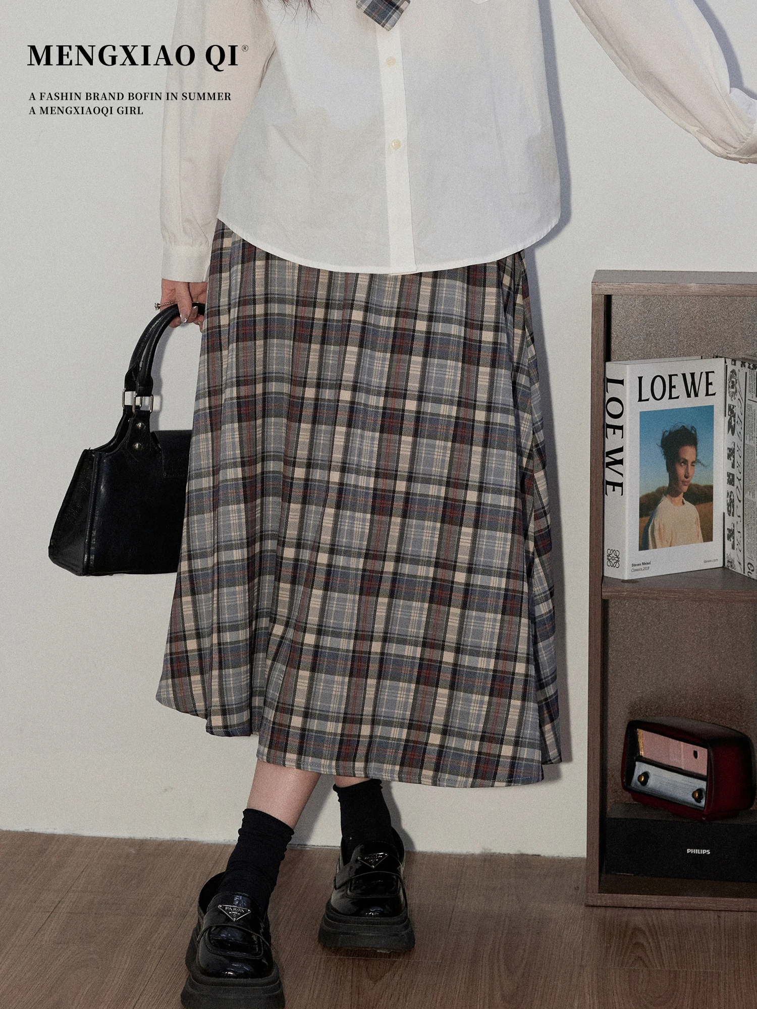 

Женская юбка миди Meng Xiaoqi с высокой талией, в клетку, свободного кроя, весна 2026, новый винтажный дизайн, А-силуэт, модная женская одежда