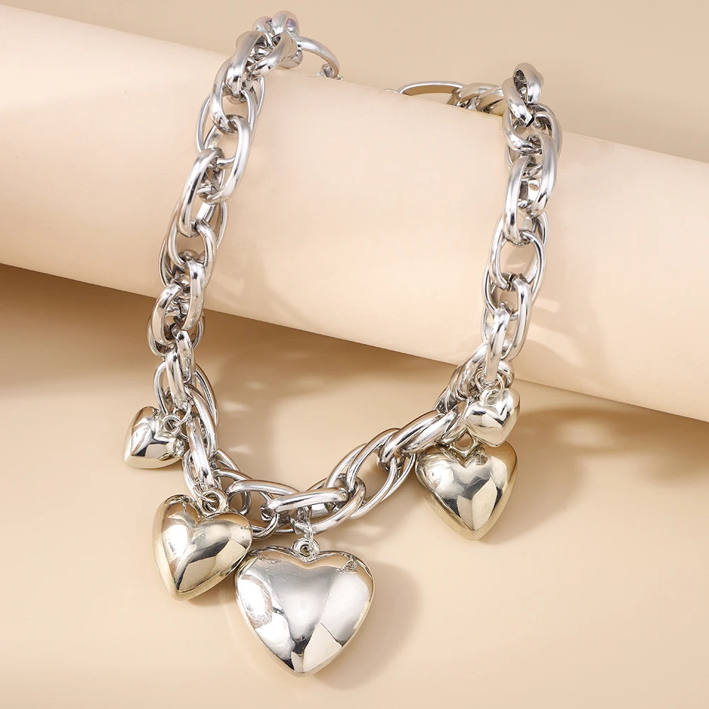 Punk-Halskette mit großem Herzanhänger, Zinklegierung, Choker für Damen, modische Halskette in Silberfarbe, Accessoires, Geburtstagsgeschenke – Detail 5
