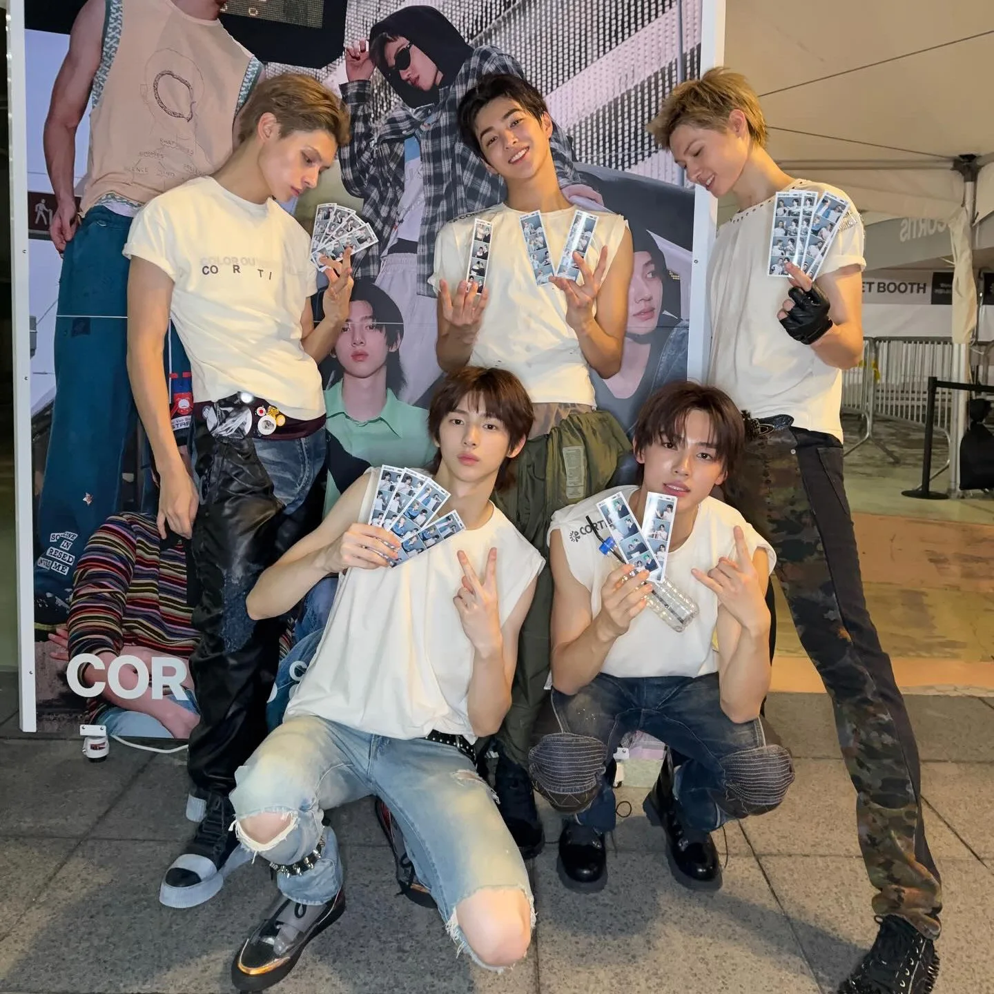 8 unids/set ídolo Kpop CORTIS divertido 4 piezas rejilla Selfie marcapáginas de doble cara tarjeta MARTIN JAMES JUHOON SEONGHYEON KEONHO regalo para seguidores