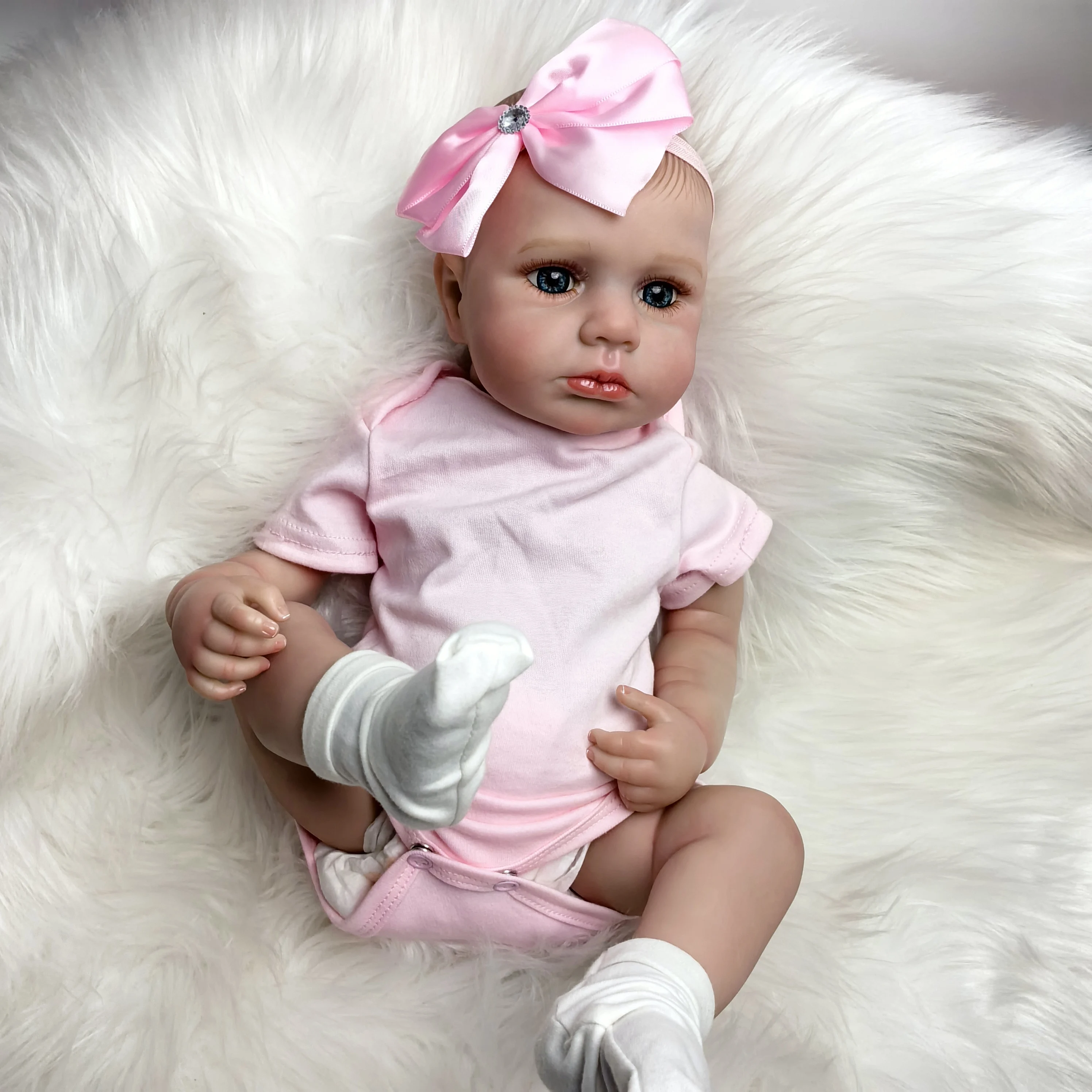 KEIUMI 3D Painted Can See blood vessel Full Silicone Boneca Reborn Bebe 50cm Smile Girl Dolls Realistic Playmates No Hair