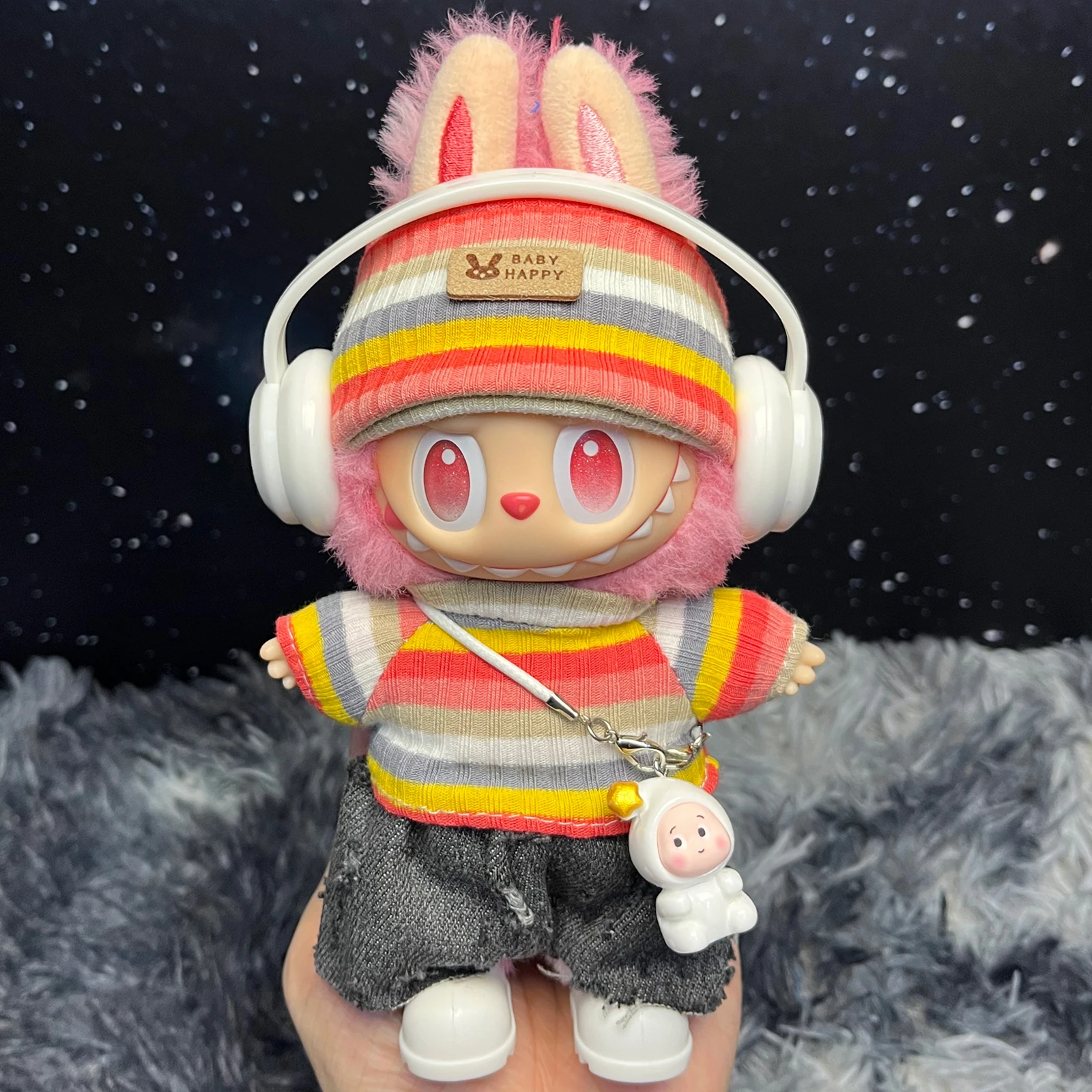 

Heartfelt Lychee Berry Ensemble for Labubu 1st-3rd Gen Complete Wearable Set Hat Clothes Pants Shoes Headphones Accessories